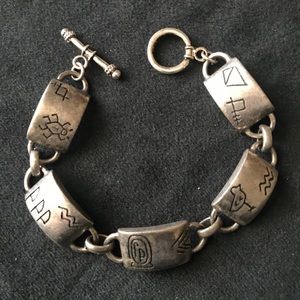 Chico's Linked Chain Bracelet Hieroglyphics Bird Wave Toggle Clasp Silver Tone